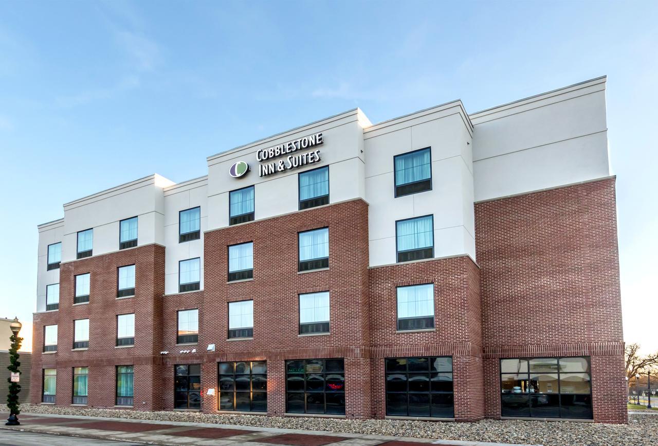 Cobblestone Inn & Suites - Waverly Exterior foto